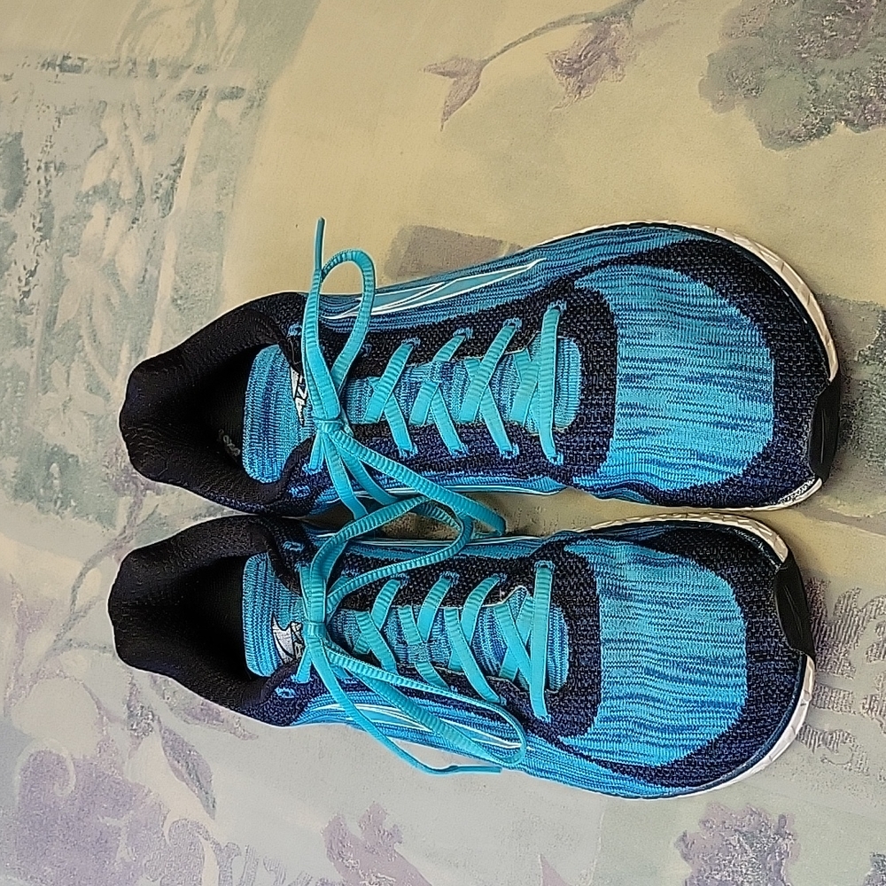 Altra Escalante running shoe